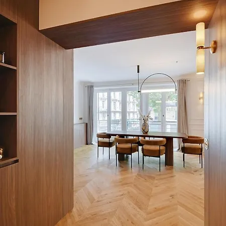 Bright And Sapcious 3-room Апартаменты Париж